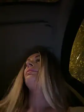 Snapshot of IsabellaEtthan chatting on 31, 1, 2025 IsabellaEtthan online show from 31, 1, 2025