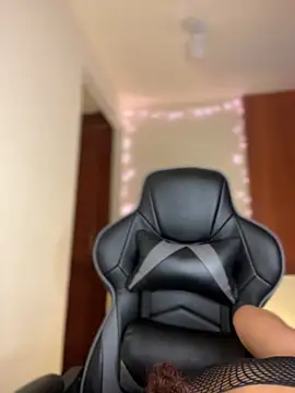 gretta kler1 online show from 12, 12, 2024