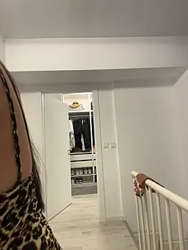 deliaroyal online show from 20, 11, 2025