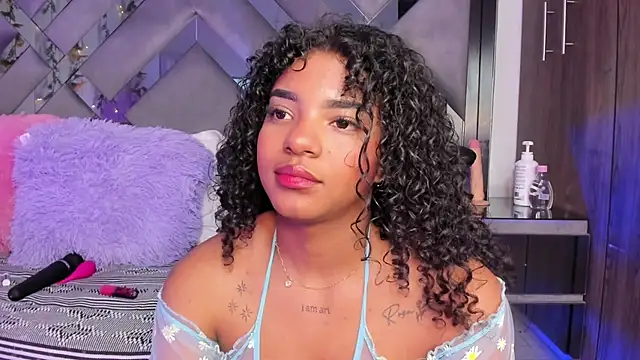 Iris hott1 online show from 12, 12, 2024