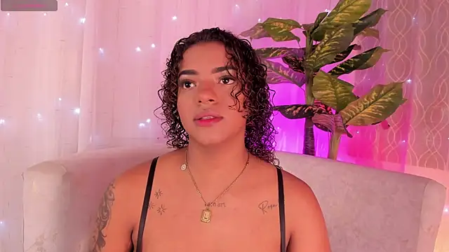 Iris hott1 online show from 3, 10, 2025