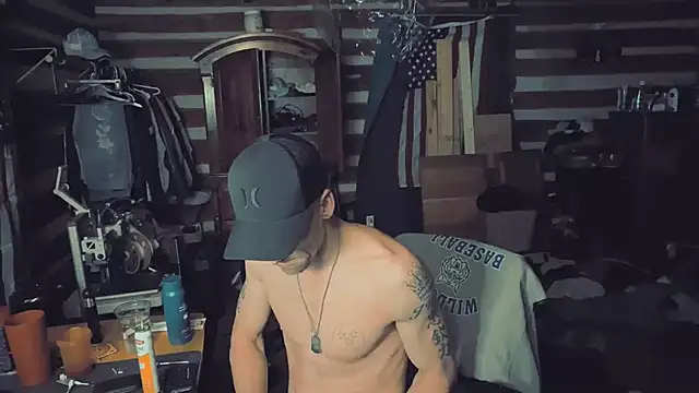 Snapshot of HARD_2QUIT chatting on 31, 1, 2025 HARD 2QUIT online show from 31, 1, 2025