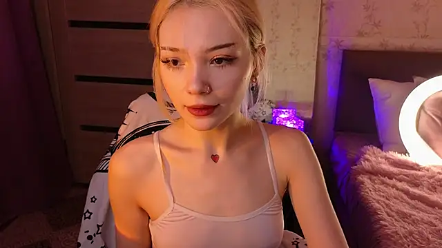 SandraBoyl online show from 6, 1, 2025