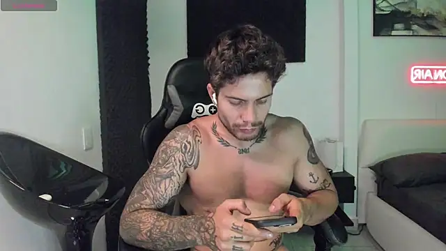 LucianSinclair online show from 2, 12, 2025