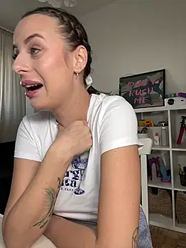 Snapshot of Hii_Lolla chatting on 29, 1, 2025 Hii Lolla online show from 29, 1, 2025