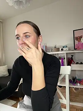 Snapshot of Hii_Lolla chatting on 21, 2, 2025 Hii Lolla online show from 21, 2, 2025