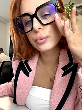 Snapshot of Hii_Lolla chatting on 26, 9, 2025 Hii Lolla online show from 26, 9, 2025