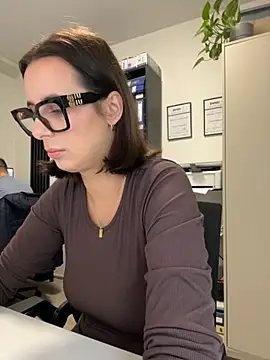 Snapshot of Hii_Lolla chatting on 23, 10, 2025 Hii Lolla online show from 23, 10, 2025