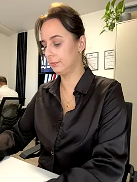 Snapshot of Hii_Lolla chatting on 29, 10, 2025 Hii Lolla online show from 29, 10, 2025