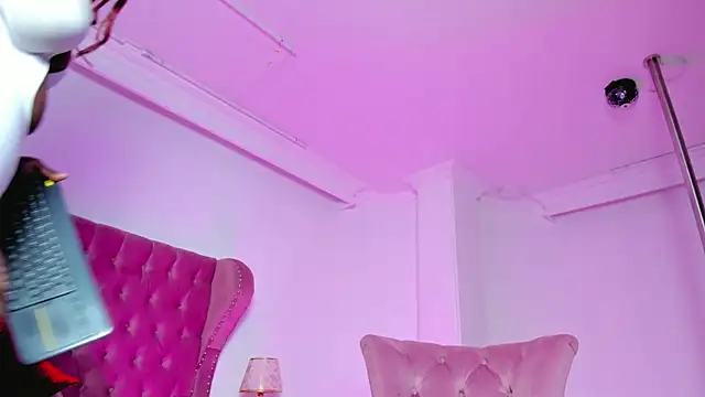 AnnieWestly online show from 18, 1, 2025