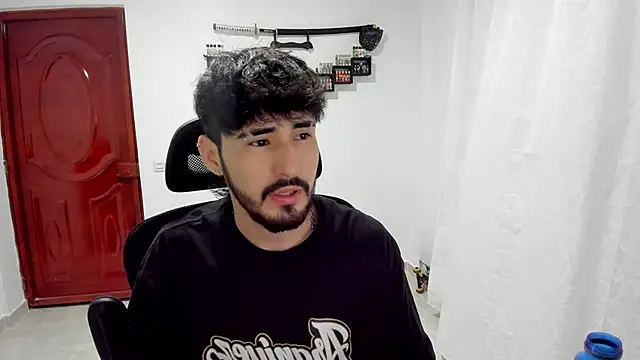 Snapshot of DmitriSanders chatting on 19, 3, 2026 DmitriSanders online show from 19, 3, 2026