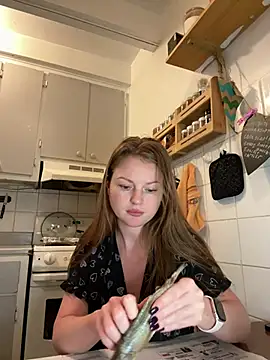 Snapshot of cuteFoxi chatting on 16, 2, 2025 cuteFoxi online show from 16, 2, 2025