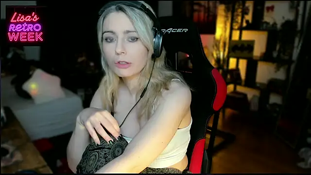 Lisaonthemoon online show from 18, 2, 2025