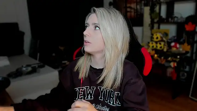 Lisaonthemoon online show from 23, 9, 2025