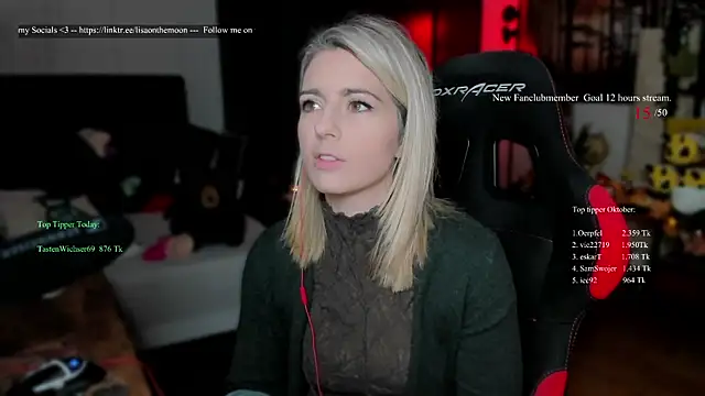 Lisaonthemoon online show from 5, 10, 2025