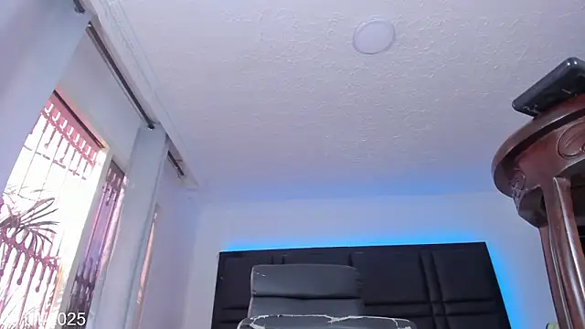 Brianna Stars online show from 9, 1, 2025