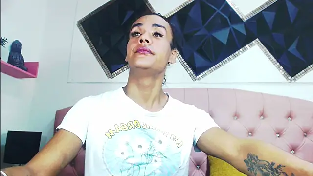 Snapshot of andrea_safeira_doll chatting on 21, 9, 2025 andrea safeira doll online show from 21, 9, 2025