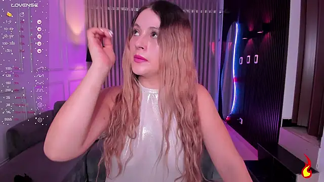 Leah Grey online show from 6, 1, 2025