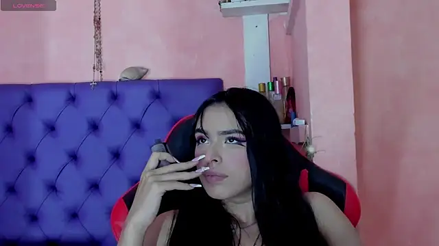 Snapshot of Cloeandtyfanny chatting on 10, 1, 2025 Cloeandtyfanny online show from 10, 1, 2025