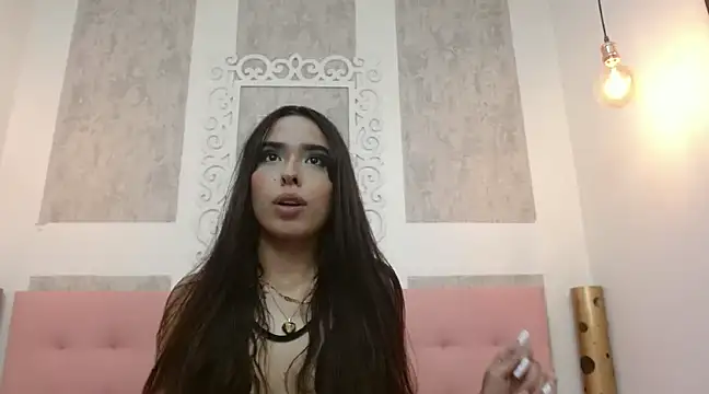 Snapshot of Cloeandtyfanny chatting on 3, 3, 2025 Cloeandtyfanny online show from 3, 3, 2025