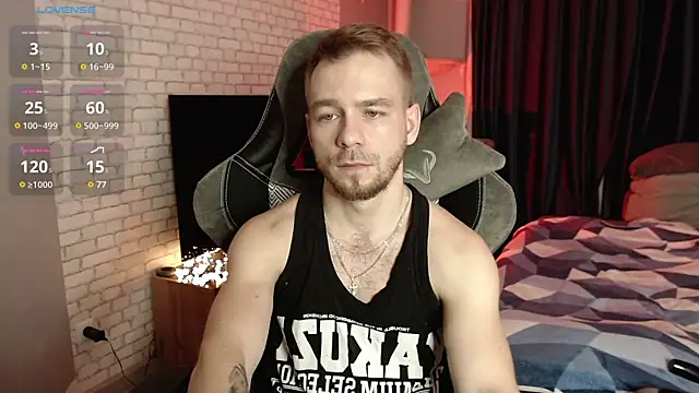 Snapshot of LeoPaulini chatting on 7, 3, 2025 LeoPaulini online show from 7, 3, 2025