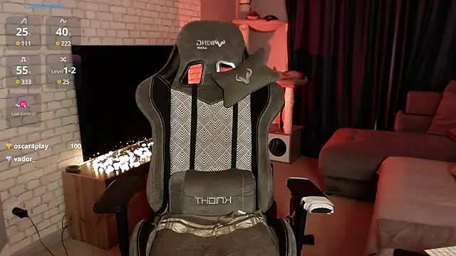 Snapshot of LeoPaulini chatting on 10, 3, 2025 LeoPaulini online show from 10, 3, 2025