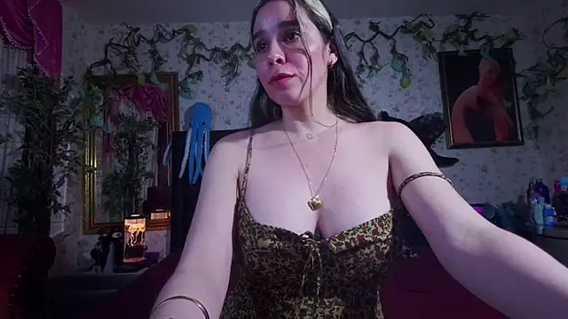 Elizabeth77  online show from 6, 10, 2025