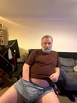 Snapshot of LondonTeffy chatting on 2, 12, 2024 LondonTeffy online show from 2, 12, 2024