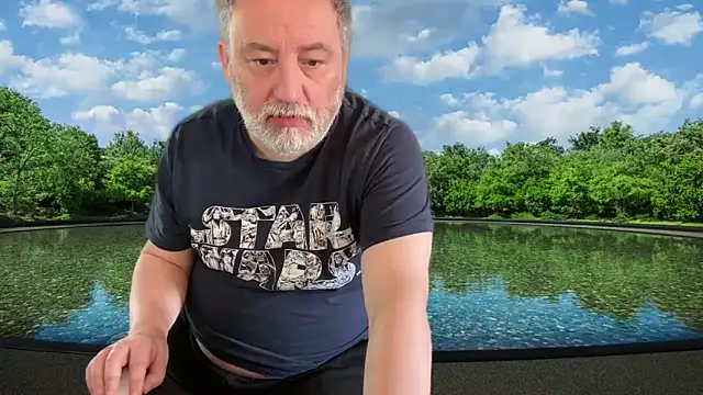 Snapshot of LondonTeffy chatting on 14, 2, 2025 LondonTeffy online show from 14, 2, 2025