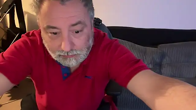 Snapshot of LondonTeffy chatting on 18, 2, 2025 LondonTeffy online show from 18, 2, 2025