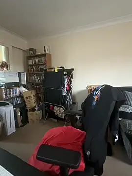 Snapshot of LondonTeffy chatting on 9, 9, 2025 LondonTeffy online show from 9, 9, 2025