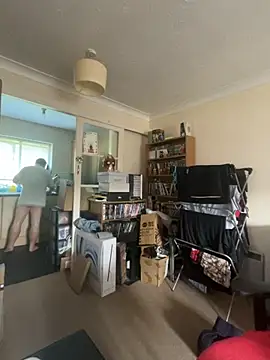 Snapshot of LondonTeffy chatting on 11, 9, 2025 LondonTeffy online show from 11, 9, 2025