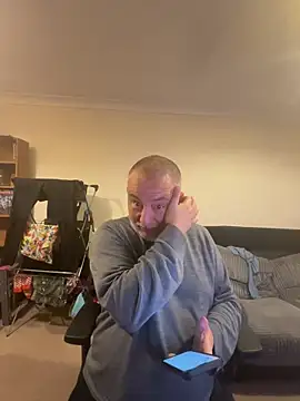 Snapshot of LondonTeffy chatting on 14, 10, 2025 LondonTeffy online show from 14, 10, 2025