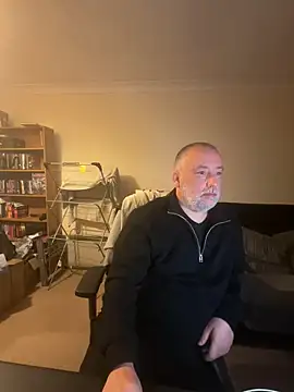 Snapshot of LondonTeffy chatting on 21, 10, 2025 LondonTeffy online show from 21, 10, 2025