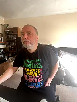 Snapshot of LondonTeffy chatting on 24, 10, 2025 LondonTeffy online show from 24, 10, 2025