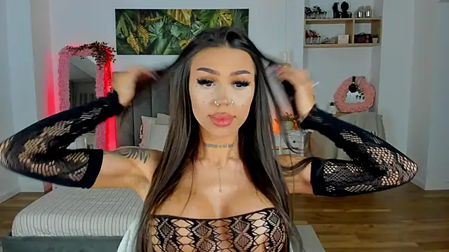 Snapshot of Fancy_Jenn chatting on 6, 10, 2025 Fancy Jenn online show from 6, 10, 2025