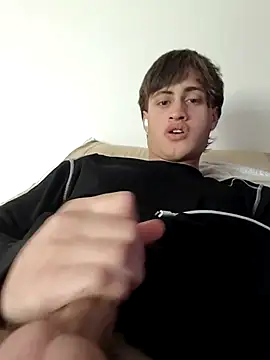 Snapshot of lolo2233a chatting on 13, 10, 2025 lolo2233a online show from 13, 10, 2025