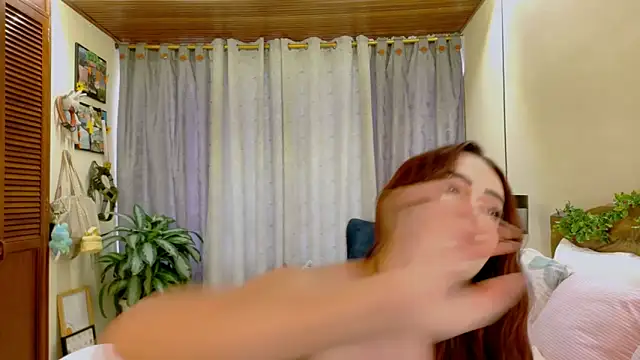 Abrilqueen online show from 22, 12, 2025