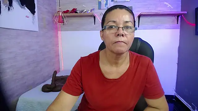 Snapshot of MaturePure chatting on 16, 10, 2025 MaturePure online show from 16, 10, 2025