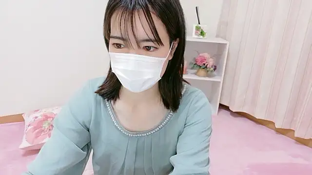 Snapshot of QoMeioQ chatting on 24, 10, 2025 QoMeioQ online show from 24, 10, 2025