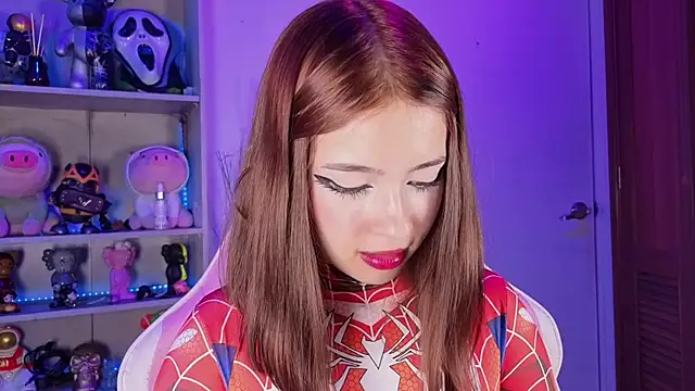 EmilyMiller  online show from 5, 11, 2025