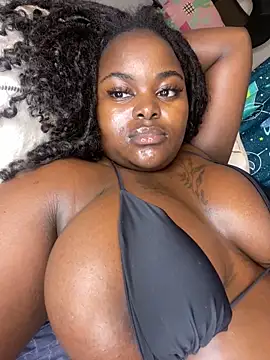 Honeycoco0211 online show from 17, 2, 2025