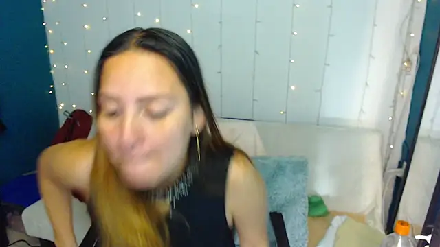 camila delarosa online show from 12, 12, 2024