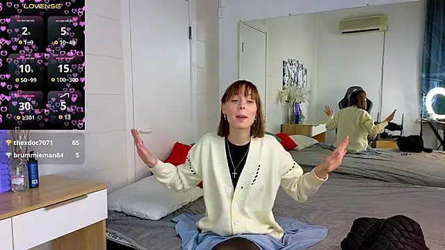 Crayzy Luv online show from 14, 12, 2024