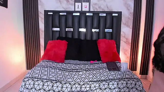 katherina diaz online show from 8, 11, 2025