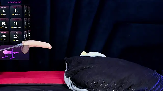 darkydolly  online show from 17, 12, 2024