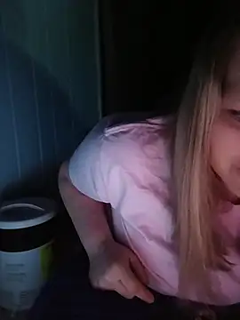 Cumonkatie online show from 8, 2, 2026