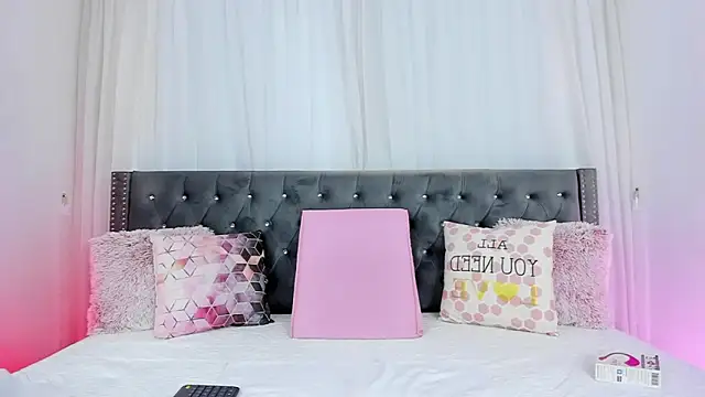 IsabellaJames online show from 25, 2, 2026