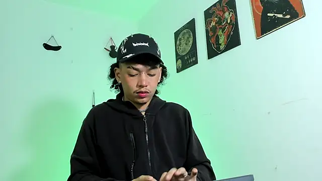 GaelOconnerr online show from 27, 12, 2024