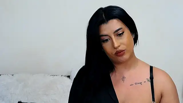 GiseleReine online show from 3, 2, 2025